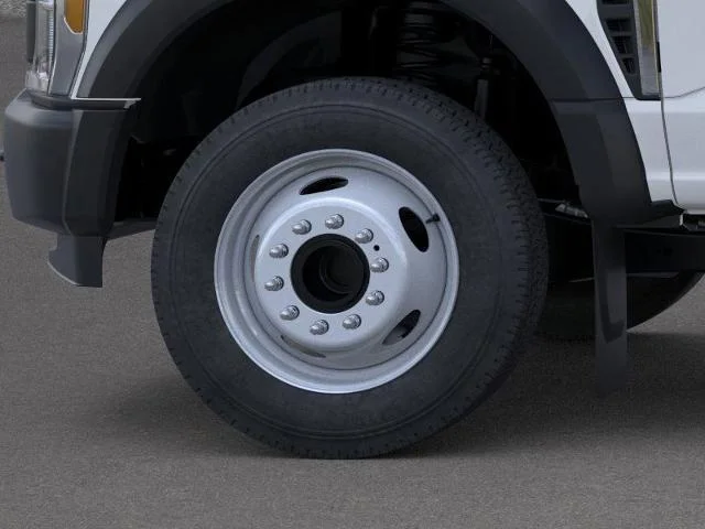 New 2026 Oxford White Ford F-550® XL image 41