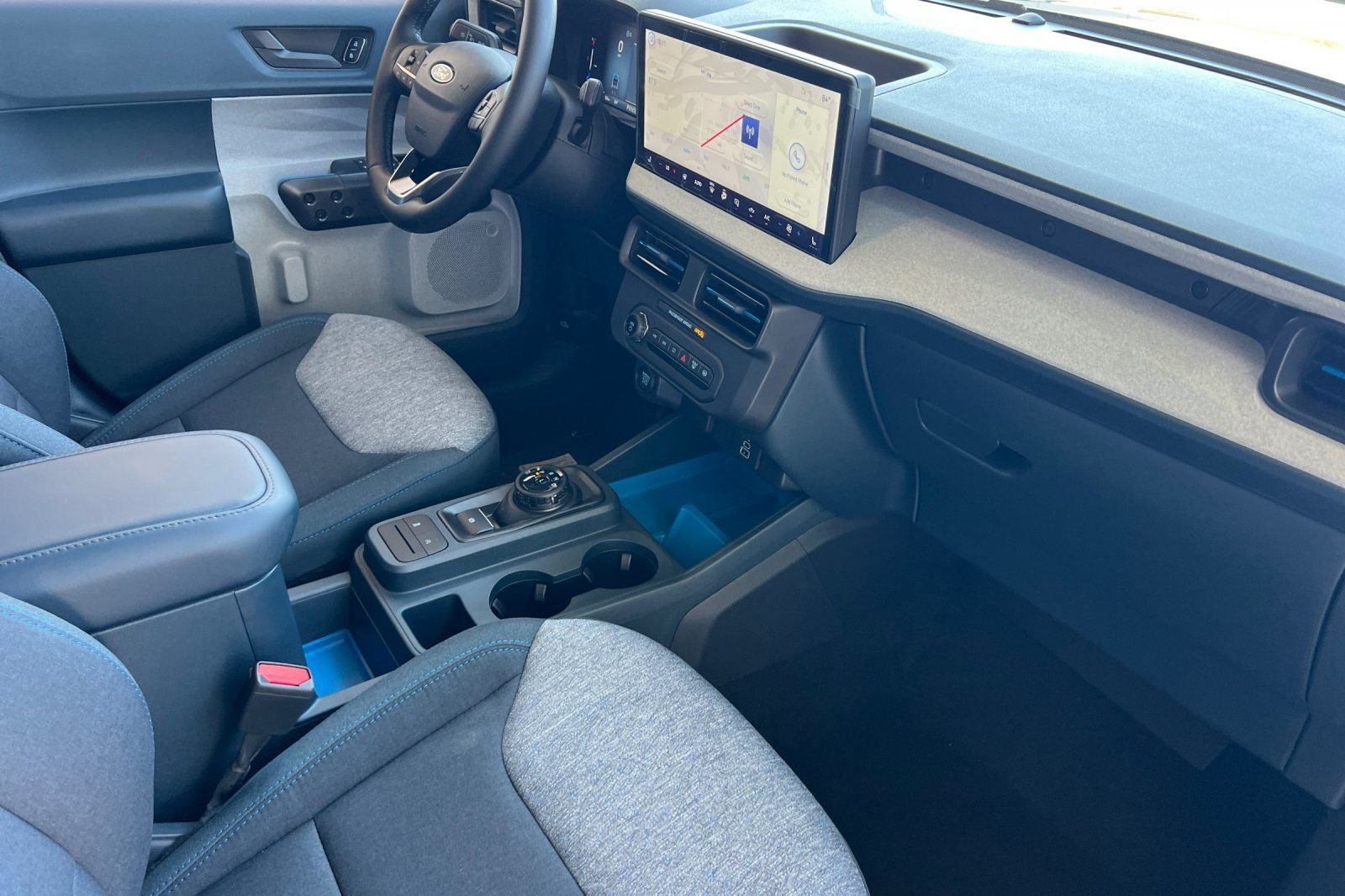 2025 Ford Maverick XLT - Photo 14