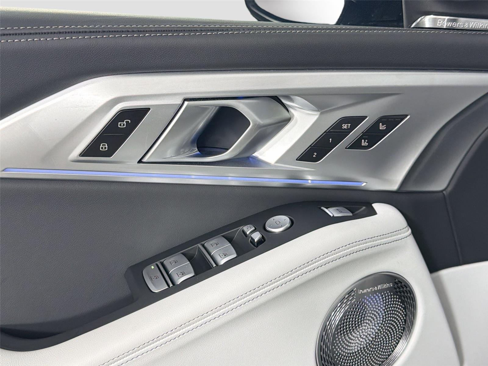 New 2026 Black Sapphire Metallic BMW Label image 17
