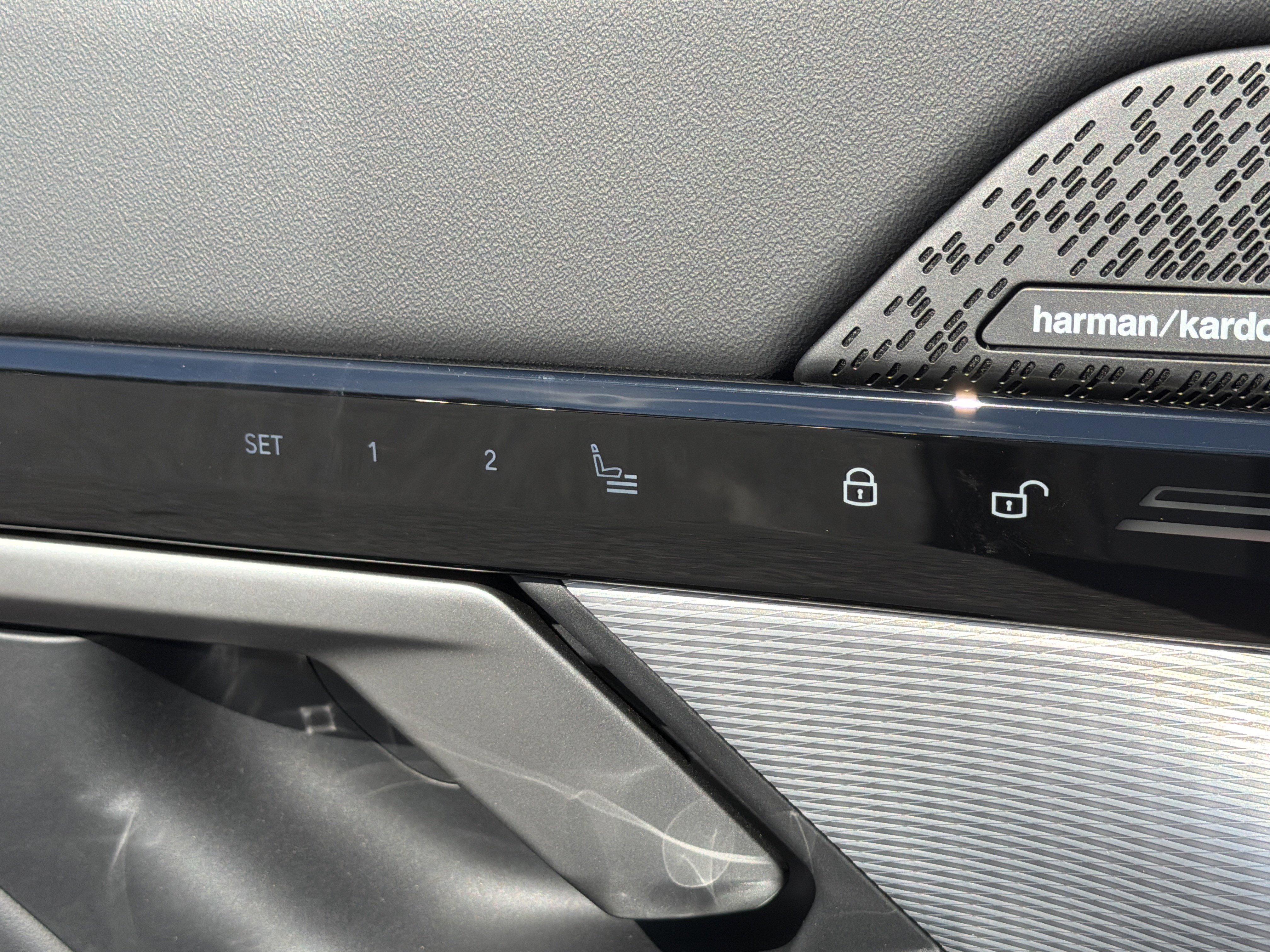 2026 BMW 5 Series 530i - Photo 15