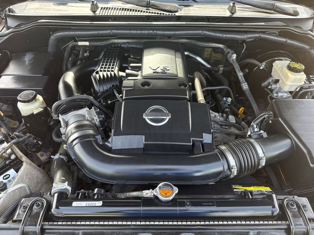 Used 2016 Gray Nissan SV image 27