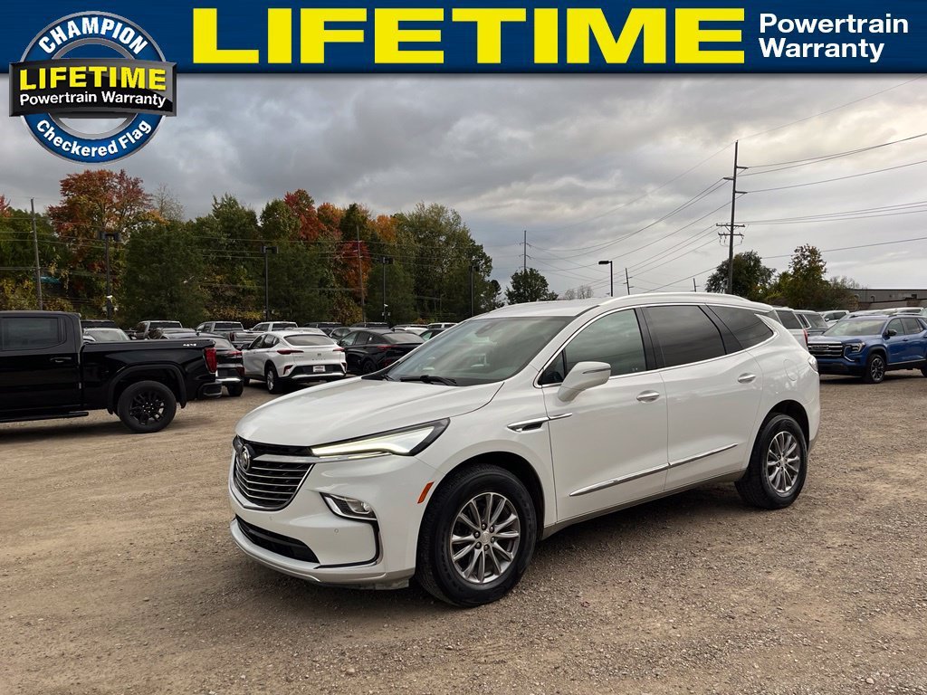 2022 Buick Enclave Essence