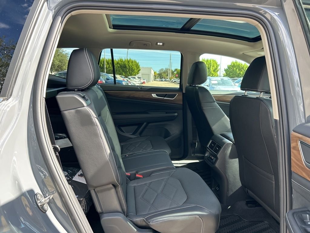 2026 Volkswagen Atlas SE w/Tech - Photo 45