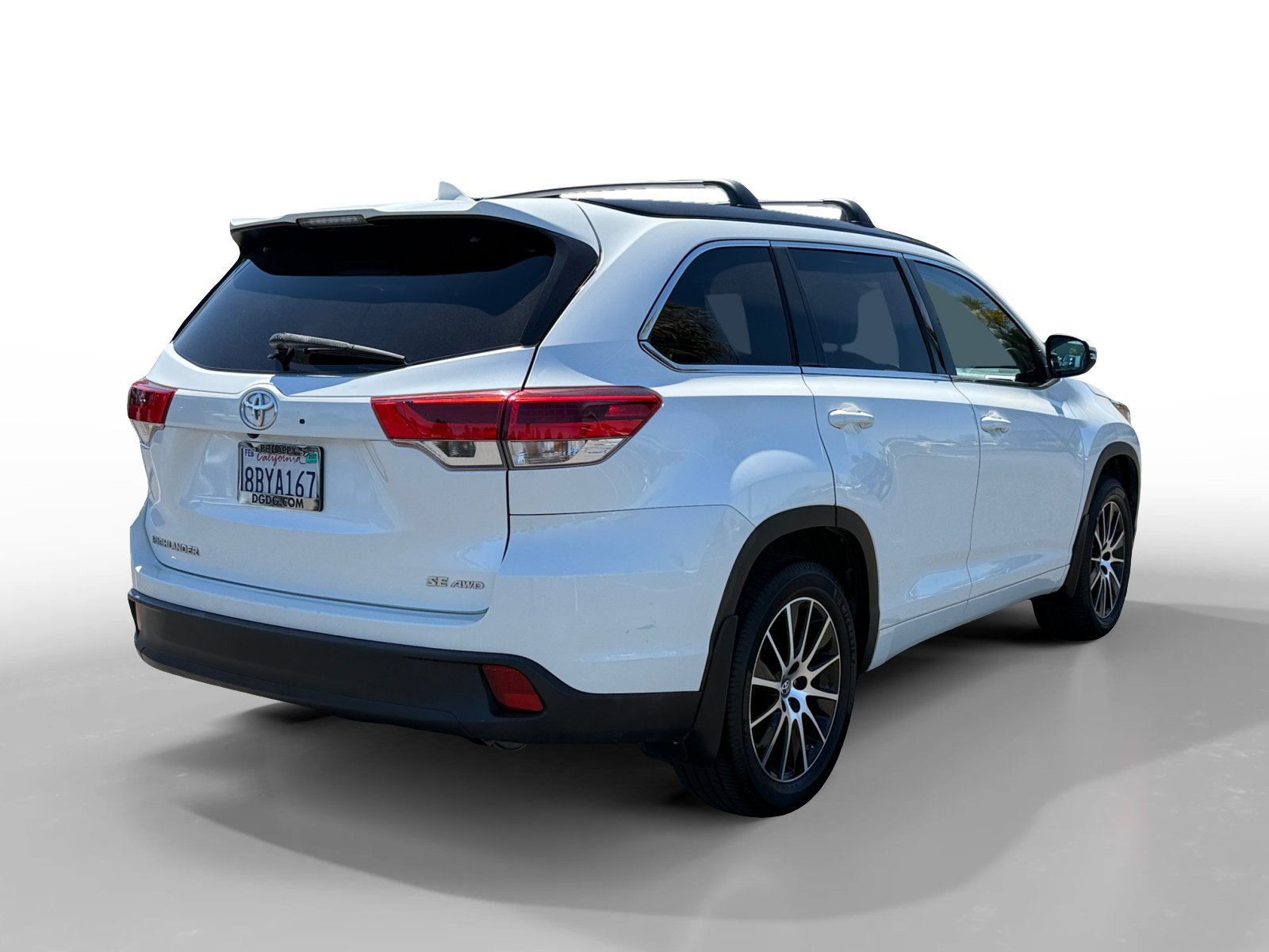 Used 2018 Blizzard Pearl Toyota SE image 5