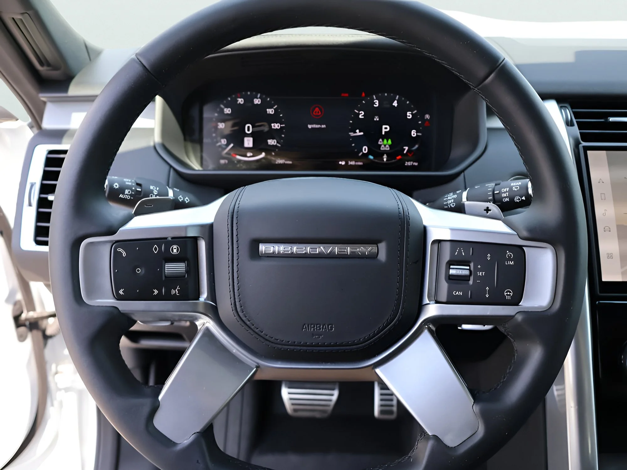 New 2026 Fuji White Land Rover Dynamic SE image 32