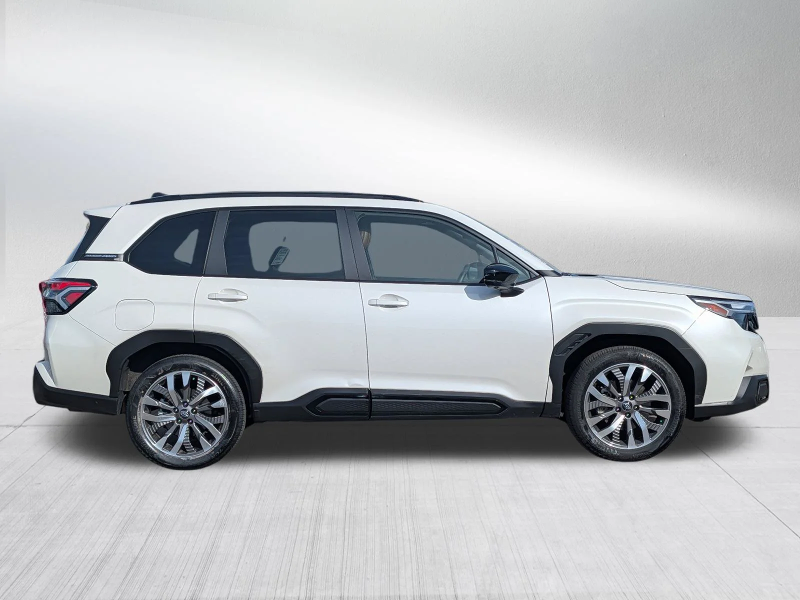 Used 2025 Crystal White Pearl Subaru Touring image 2