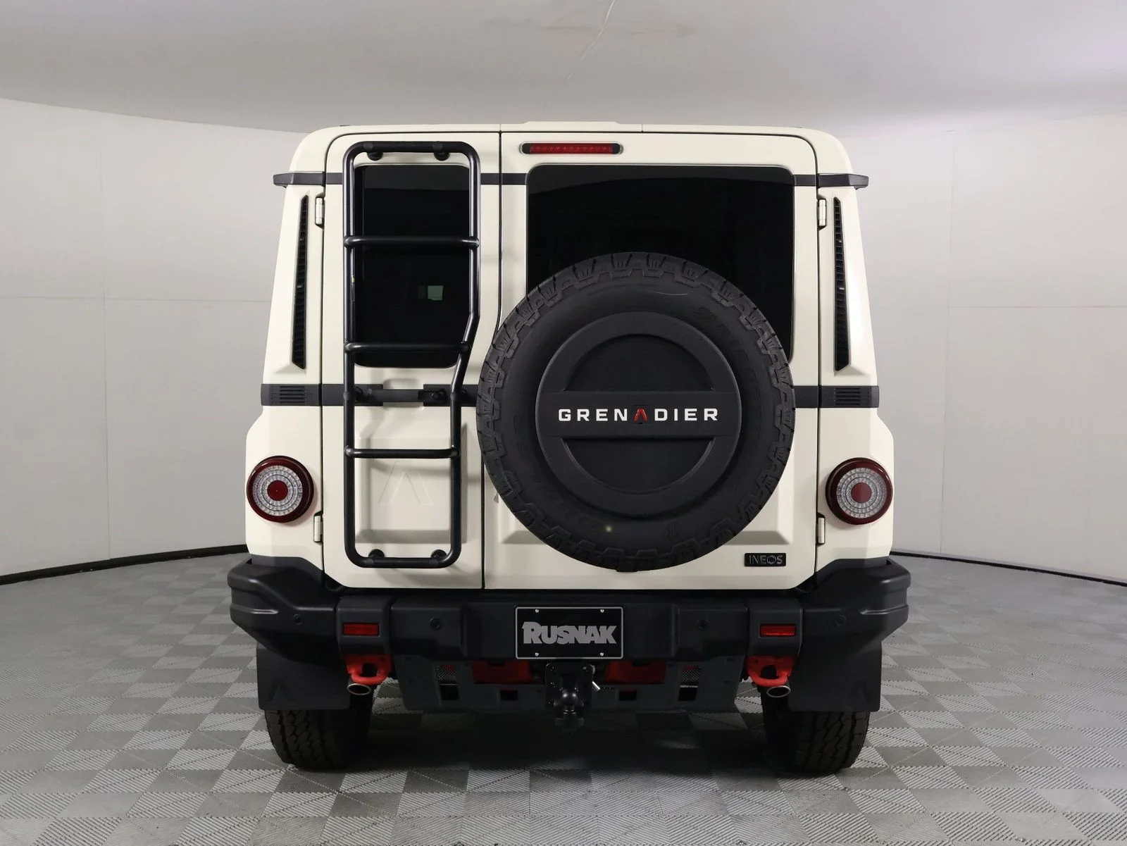New 2026 Scottish White INEOS Fieldmaster Edition image 5