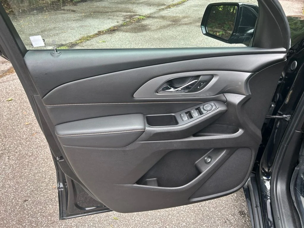 Used 2019 Black Chevrolet LT image 15