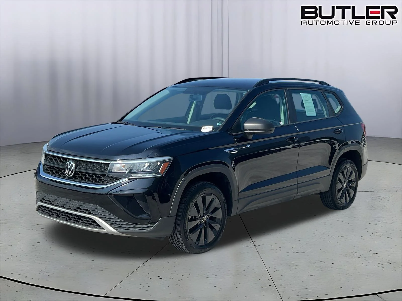 Used 2022 BLACK Volkswagen S image 1