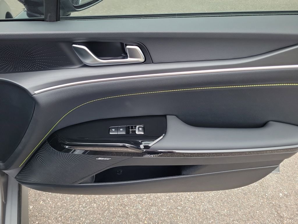 New 2026 Gray Kia GT image 10