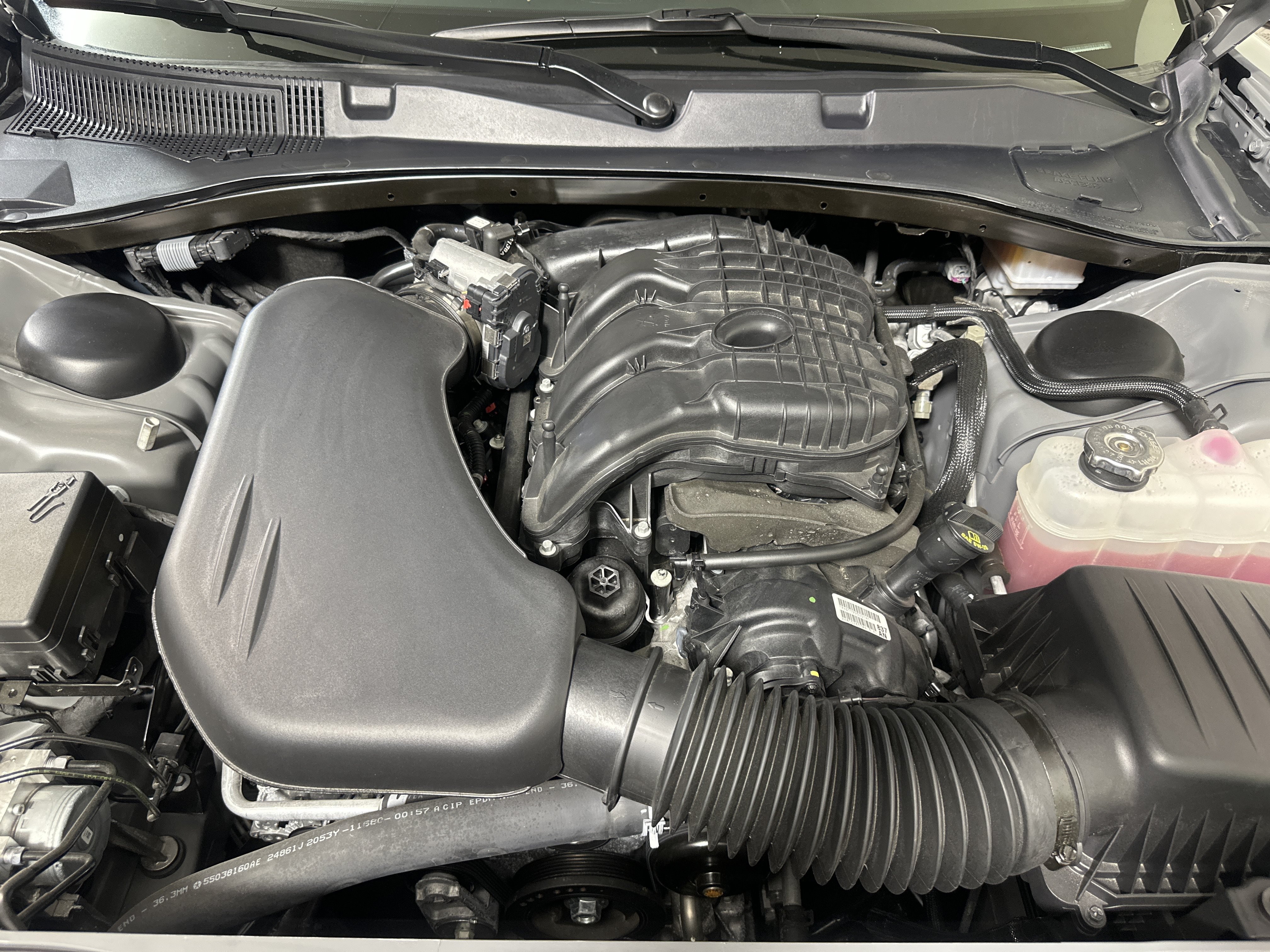 Used 2023 Destroyer Gray Clearcoat Dodge SXT image 25