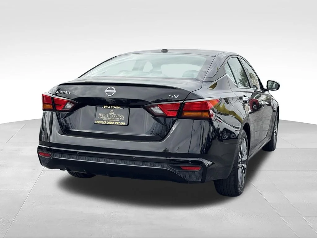 Used 2024 Black Nissan 2.5 SV image 10