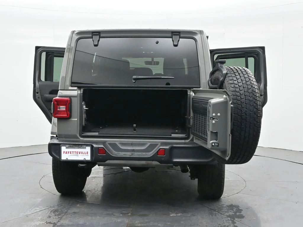 Used 2022 Gray Jeep Unlimited Sahara image 42
