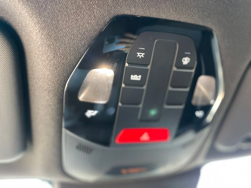 Used 2027 Maroon Kia X-Line image 20