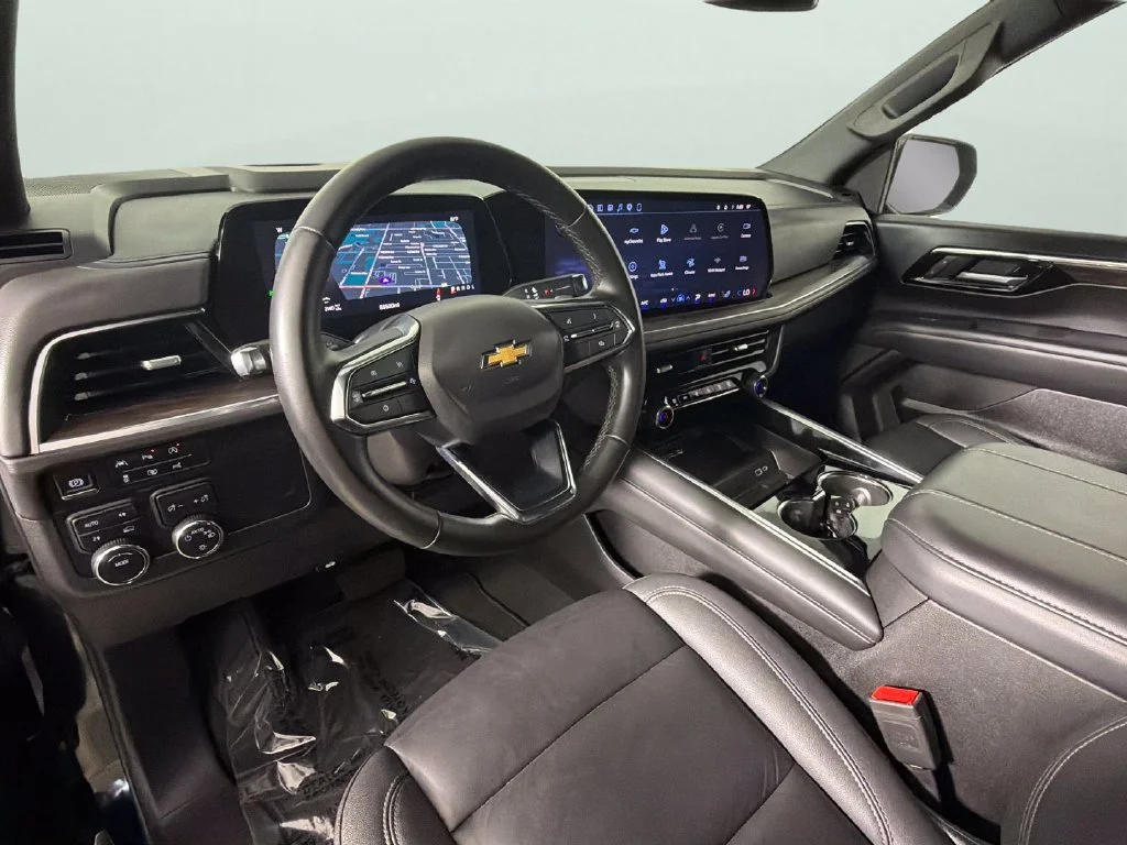 Used 2025 Black Chevrolet LT image 19