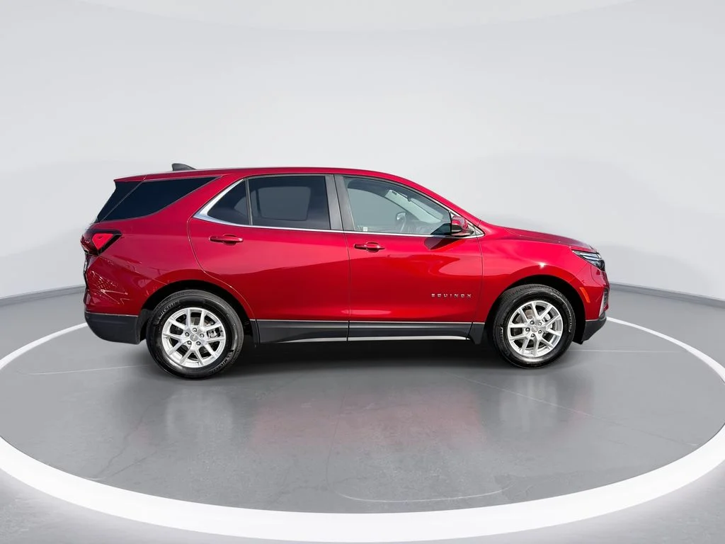 Used 2023 Red Chevrolet LT image 9