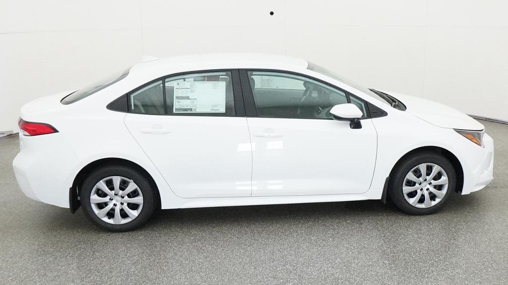 New 2026 Ice Cap Toyota LE image 14