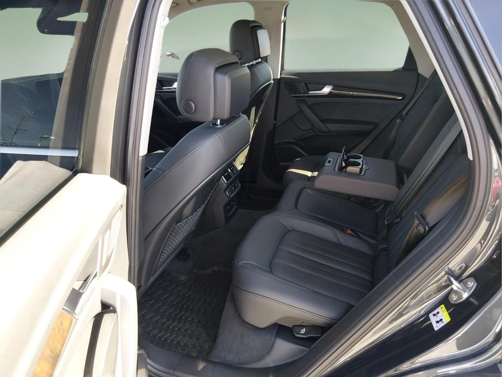 Used 2019 Manhattan Gray Metallic Audi Premium Plus image 21