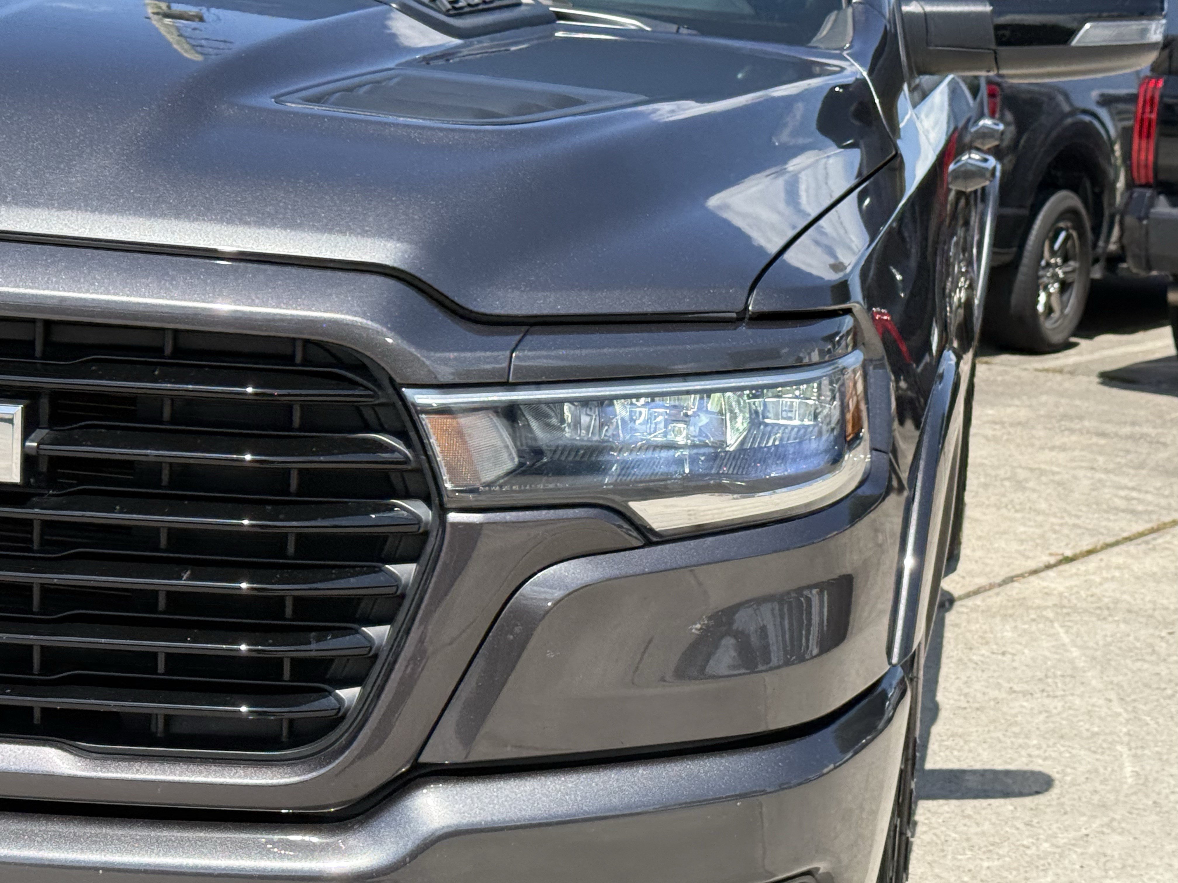 Used 2025 Granite Crystal Metallic Clearcoat Ram  image 10