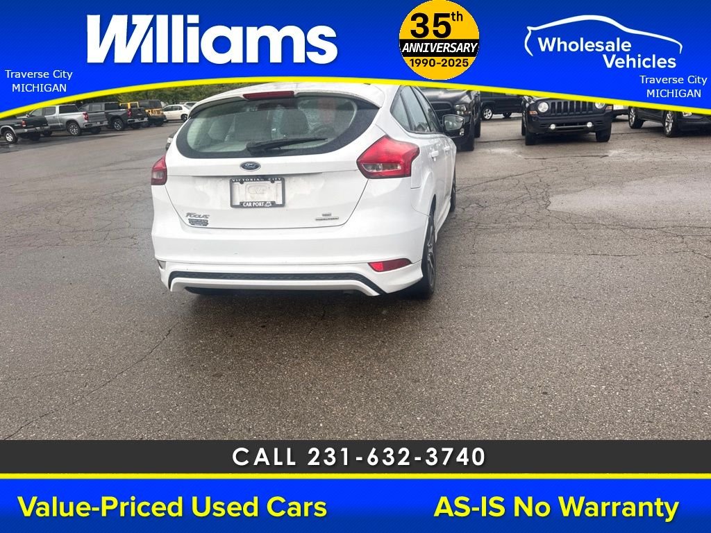 Used 2016 Oxford White Ford SE image 13