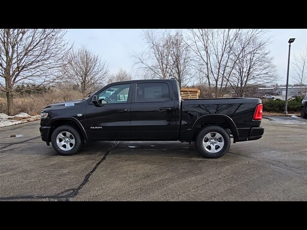 New 2026 Diamond Black Crystal Pearl-Coat Exterior Paint RAM Big Horn/Lone Star image 5