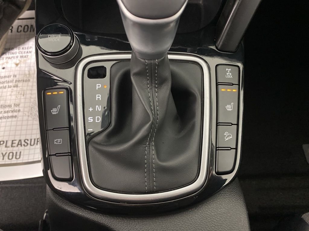 Used 2026 White Kia S image 5