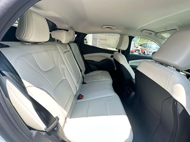 New 2026 Glacier Gray Metallic Tri-coat Ford Premium image 61