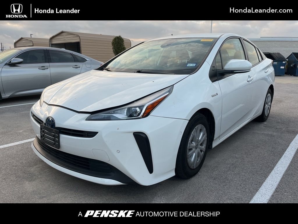 2021 Toyota Prius LE