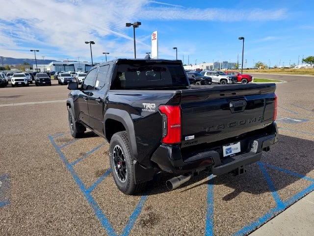 2026 Toyota Tacoma TRD Off Road - Photo 8