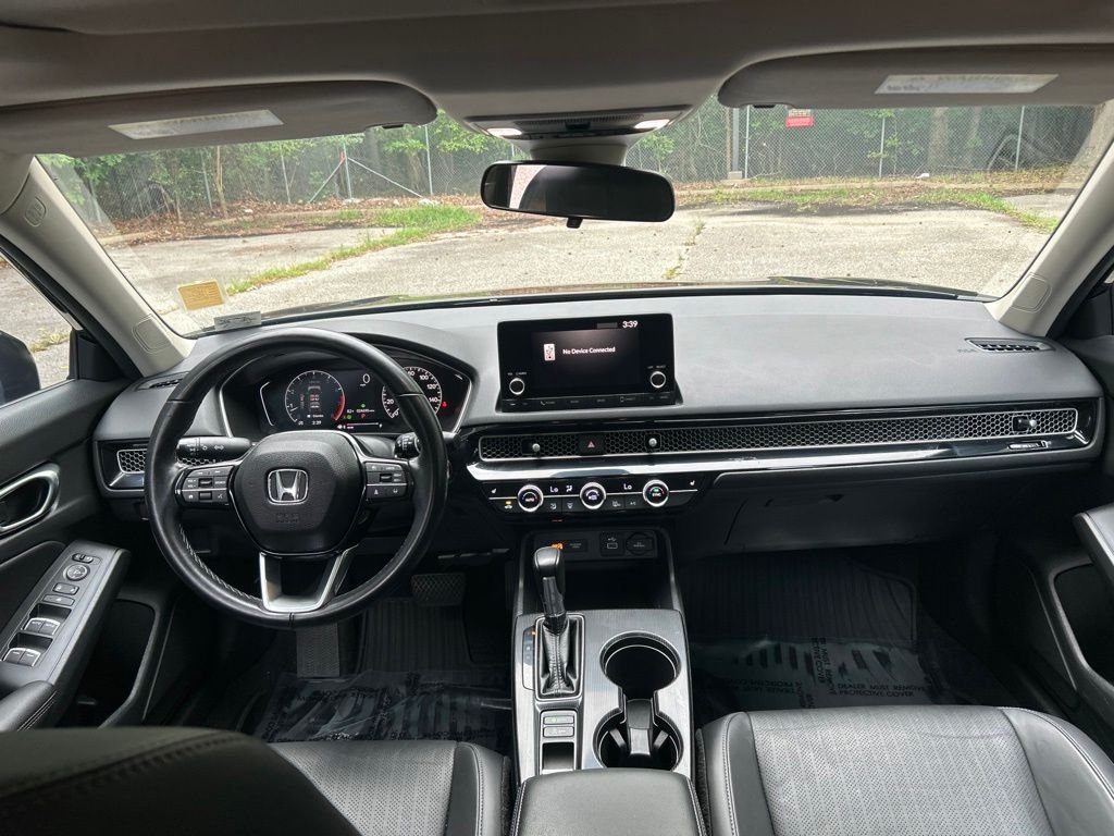 Used 2023 Black Honda EX-L image 28