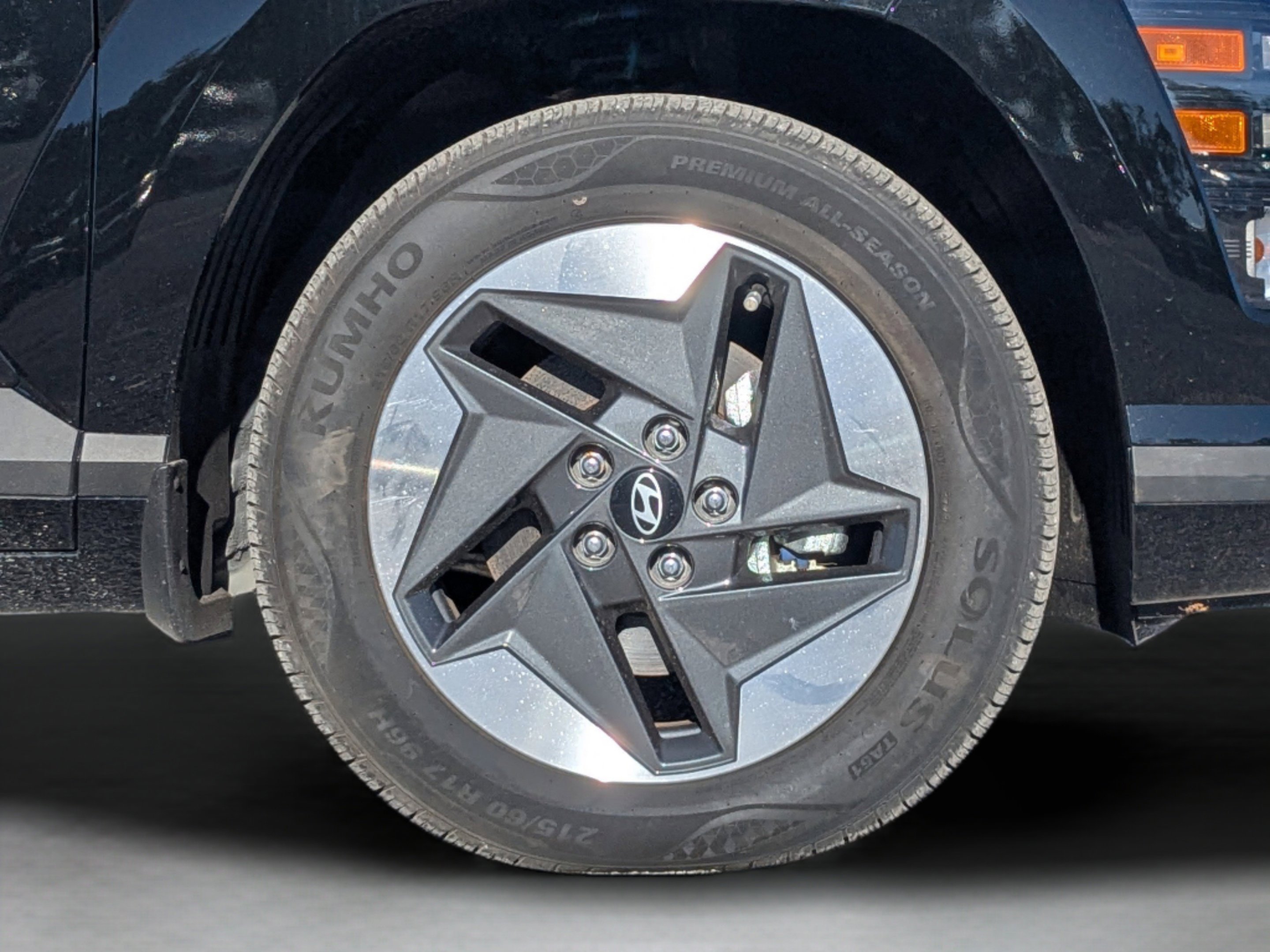 Used 2024 Abyss Black Pearl Hyundai SEL image 38