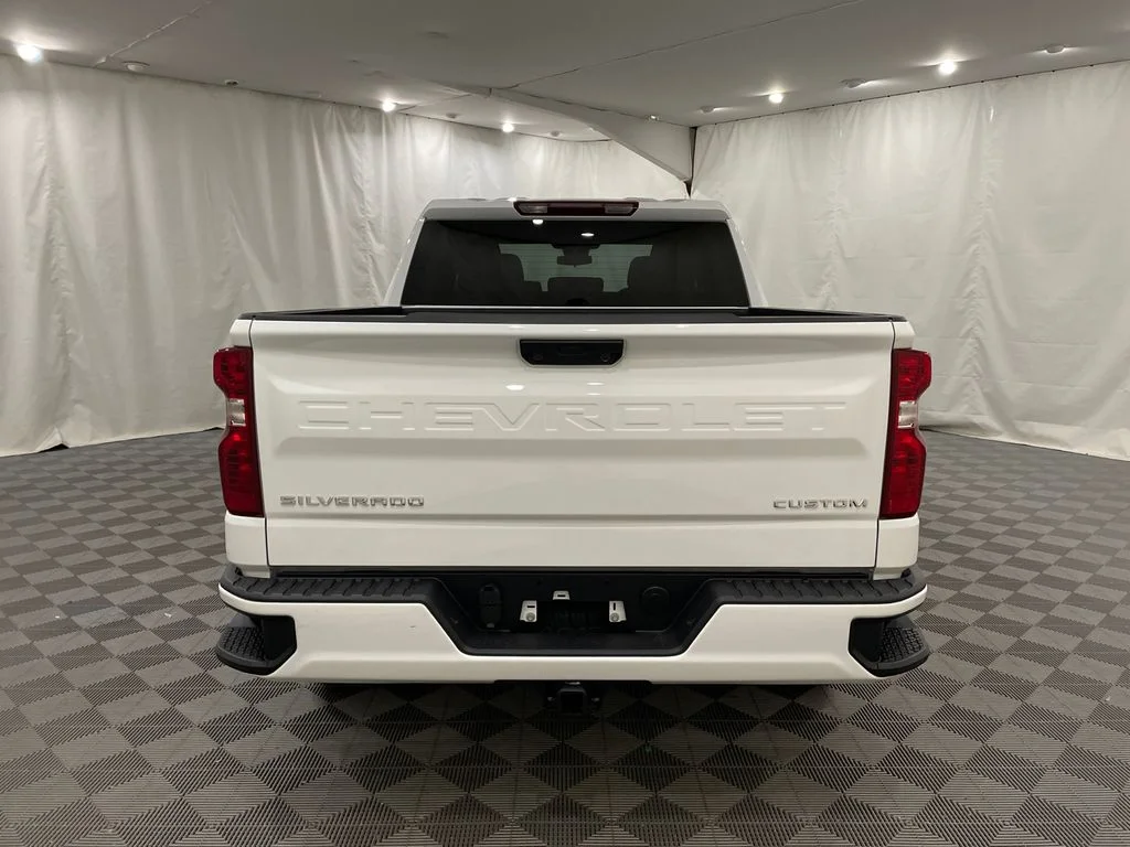 New 2026 Summit White Chevrolet Custom image 6