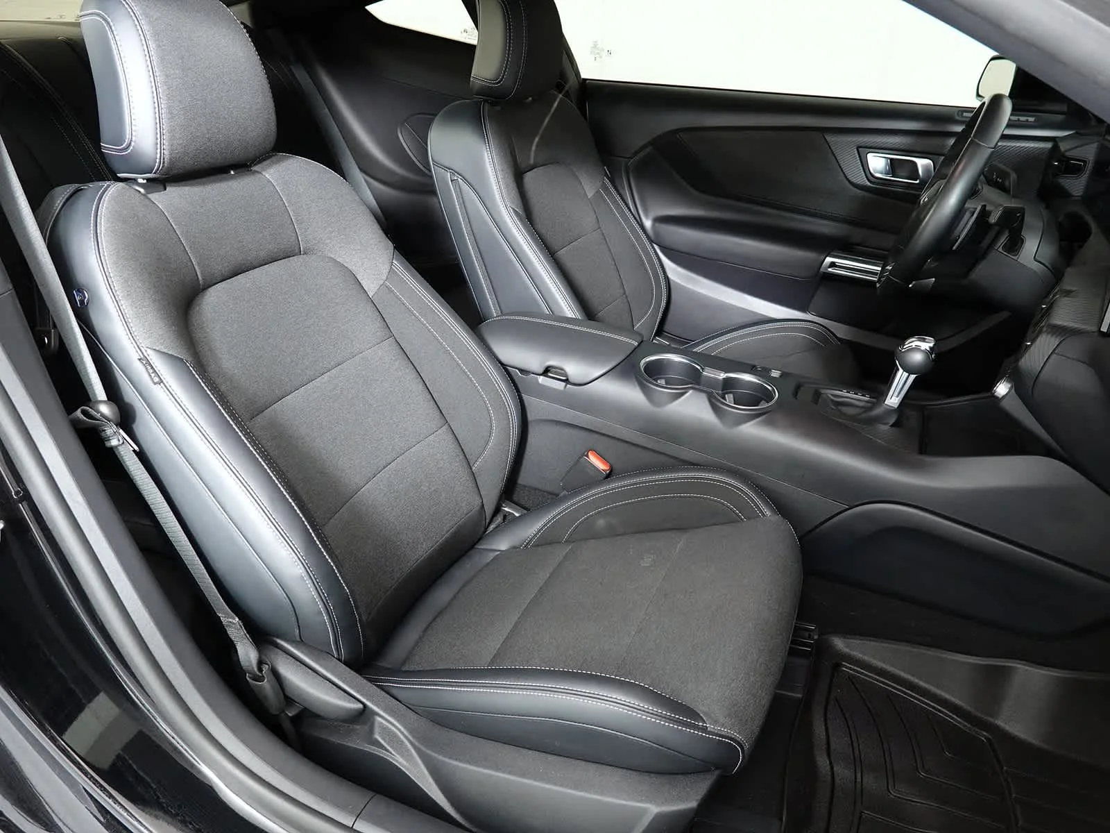 Used 2024 Shadow Black Ford GT image 13