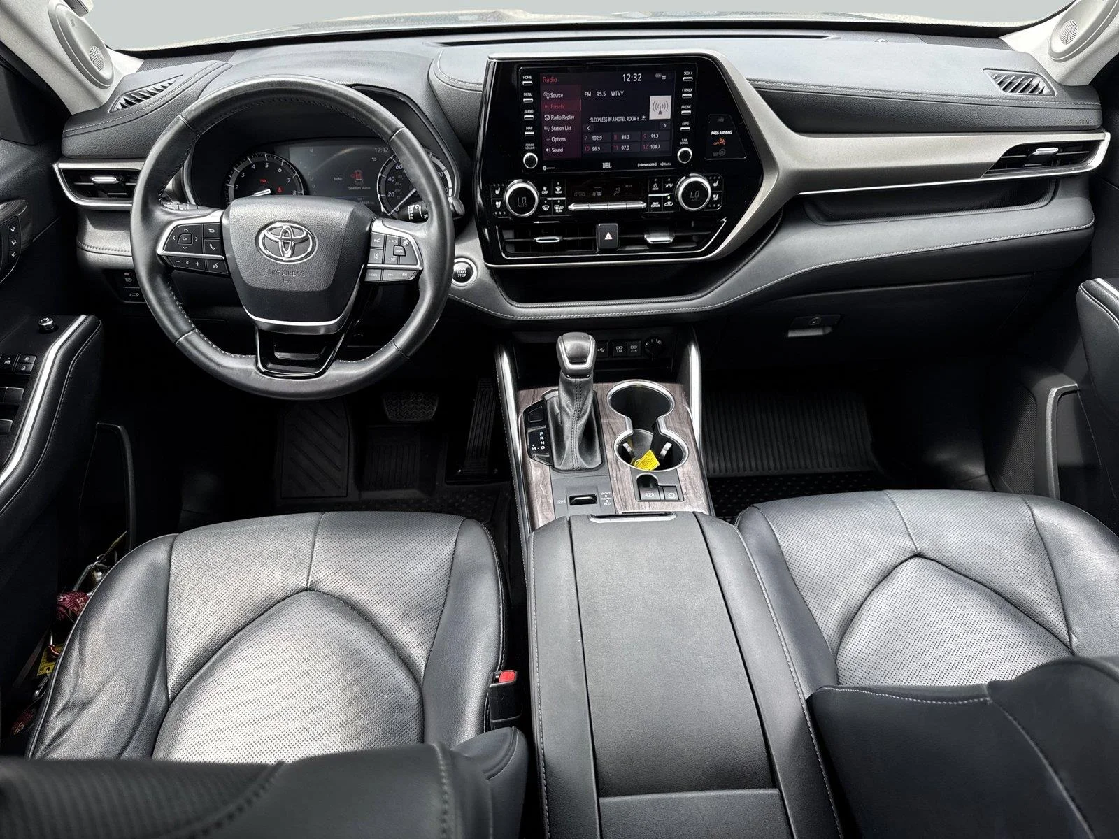 Used 2021 Moondust Toyota Limited image 13