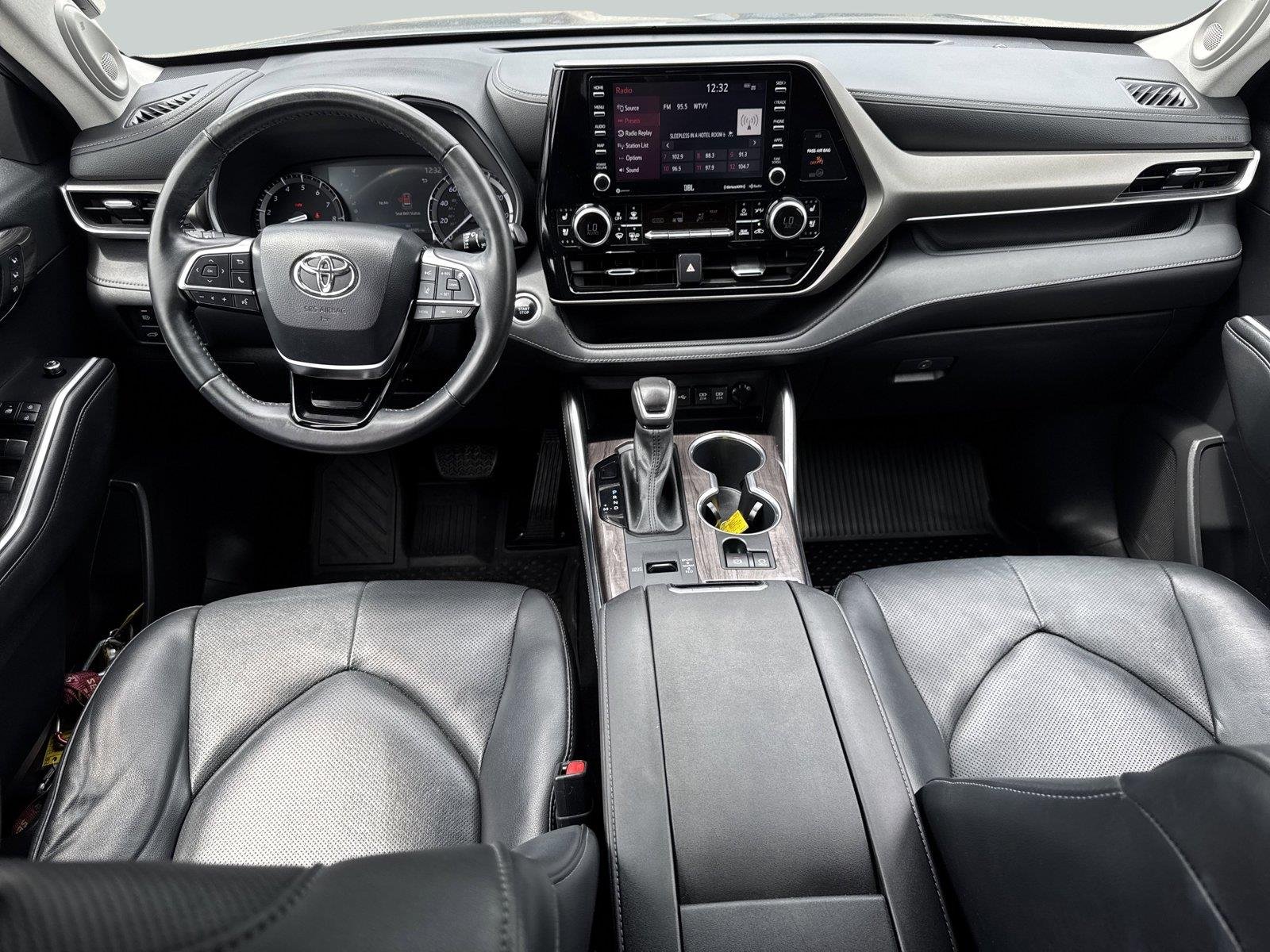 Used 2021 Moondust Toyota Limited image 13