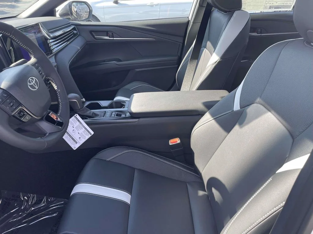 New 2026 Ice Cap Toyota SE image 26