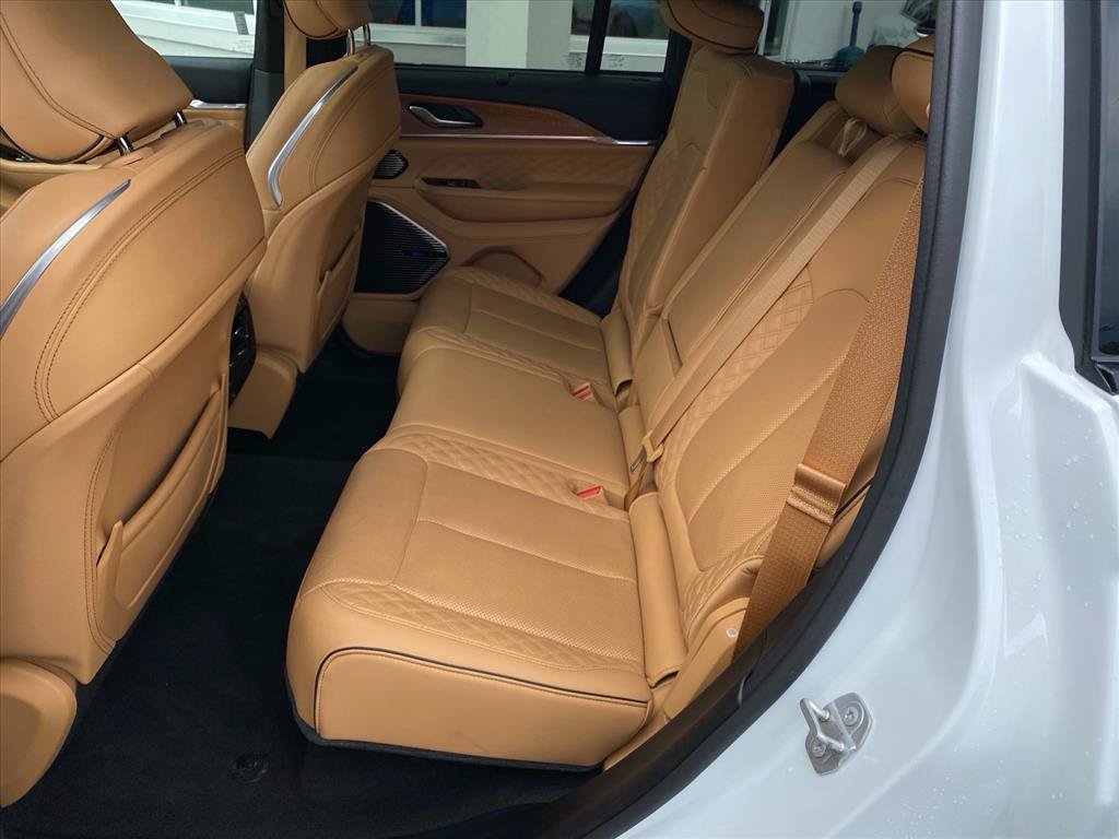 Used 2022 Bright White Clearcoat Jeep Summit Reserve image 25