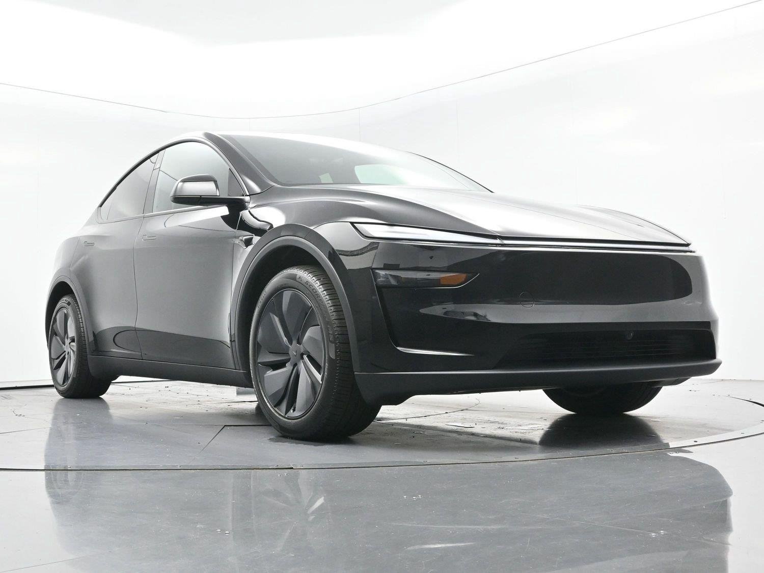 Used 2026 Diamond Black Tesla Premium image 39