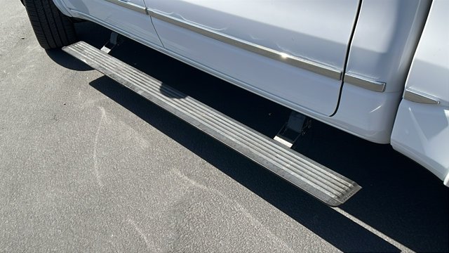 Used 2020 Bright White Clearcoat Ram Limited image 25