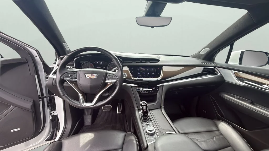 Used 2023 White Cadillac Sport image 19
