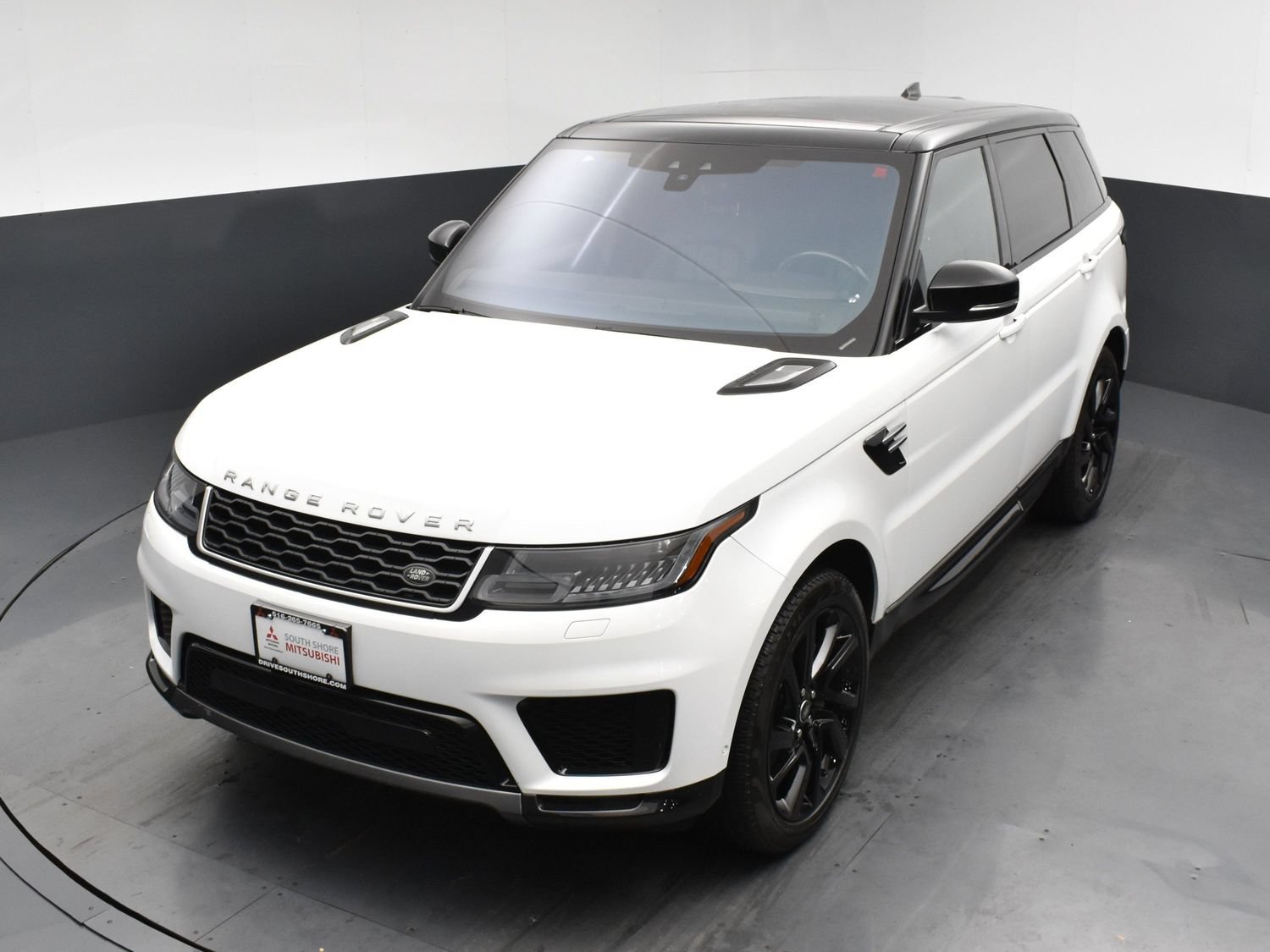 Used 2019 Fuji White Land Rover HSE image 21