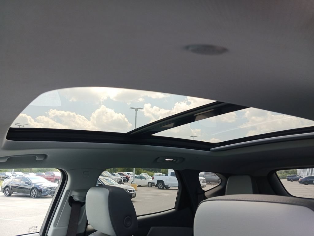 Used 2019 GRAPHITE METALLIC Chevrolet  image 22