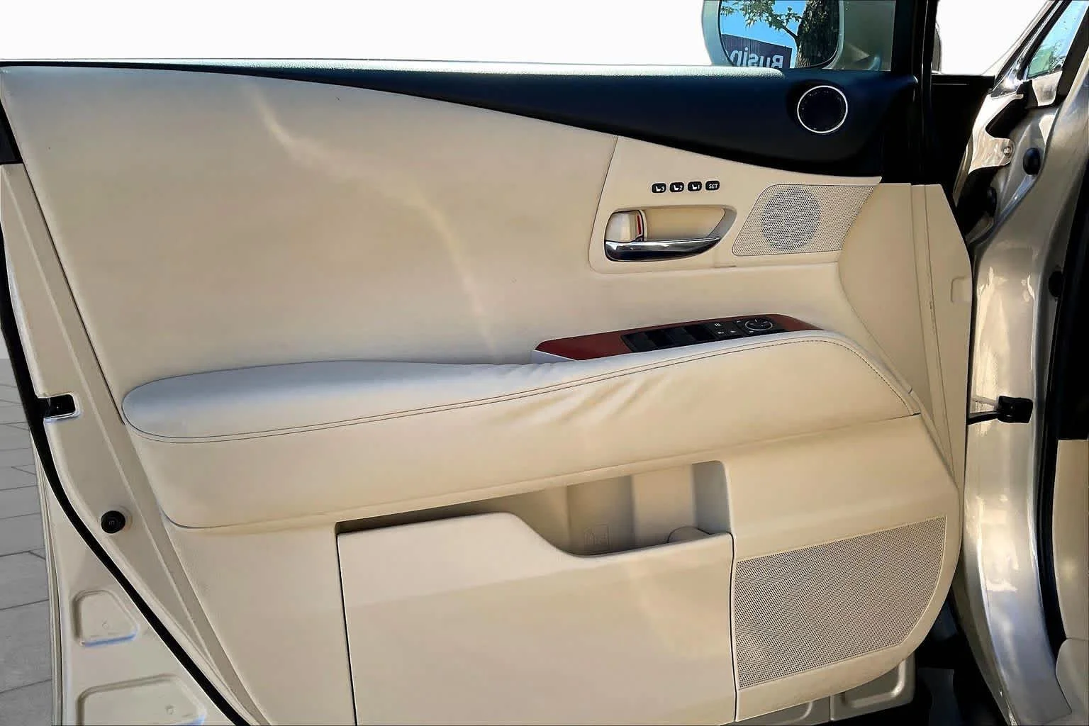 Used 2012 Satin Cashmere Metallic Lexus  image 21