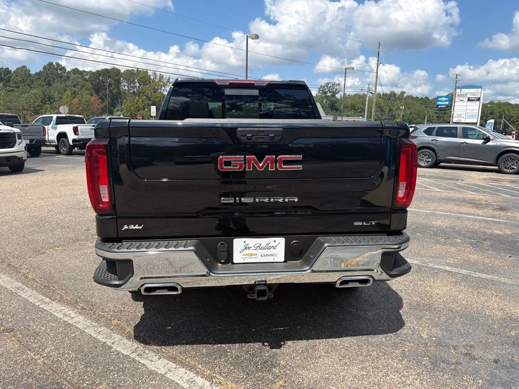 New 2026 Onyx Black GMC SLT image 4