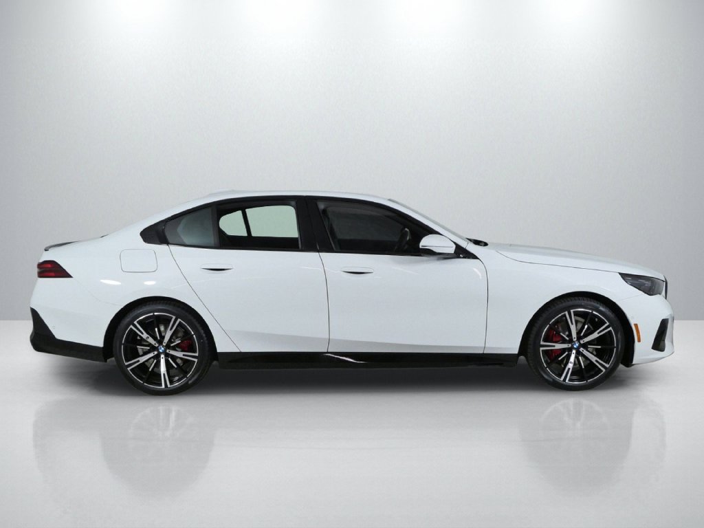 New 2027 Alpine White BMW 530i xDrive image 8