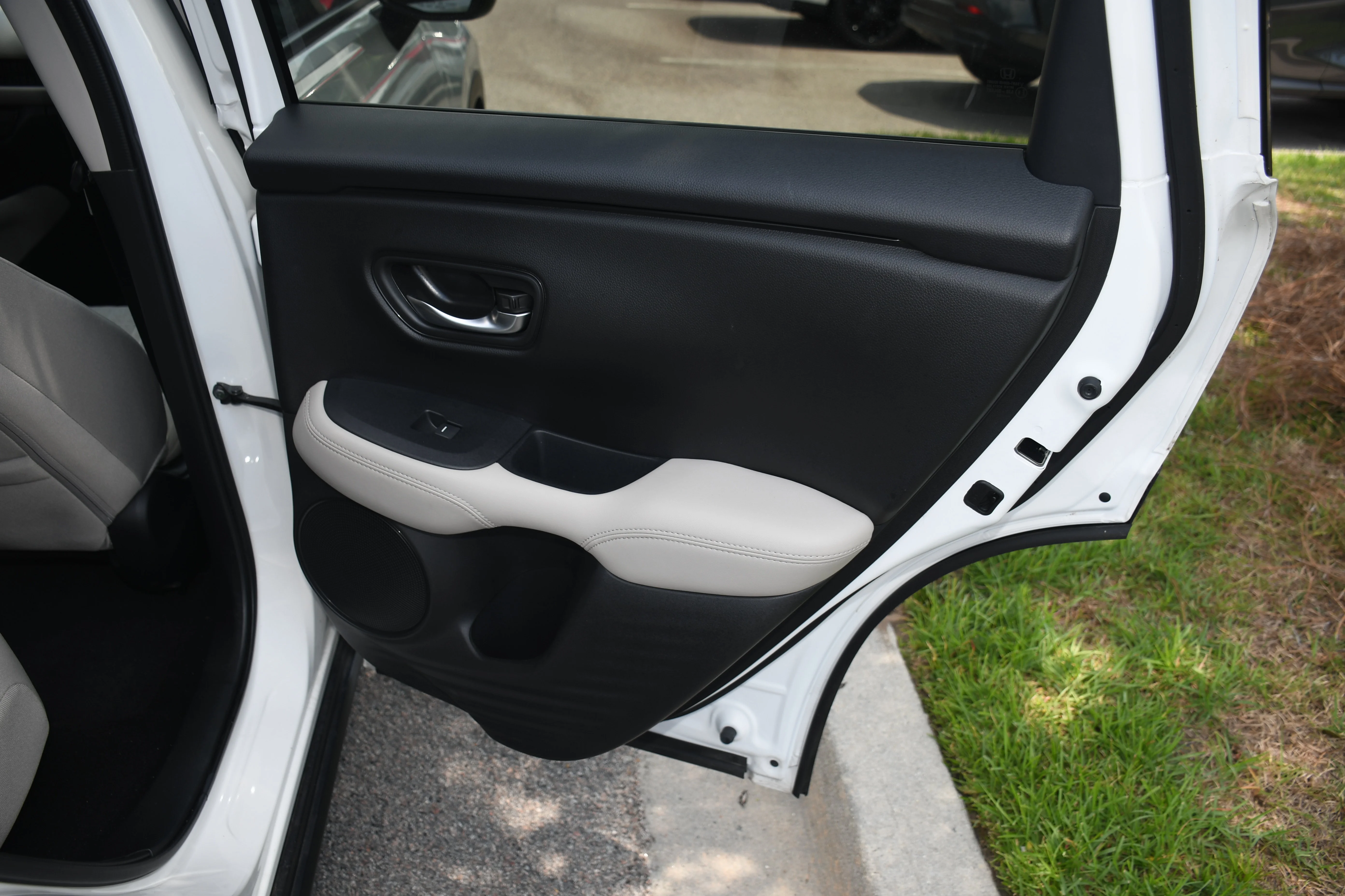 Certified Used 2026 Platinum White Pearl Honda LX image 38