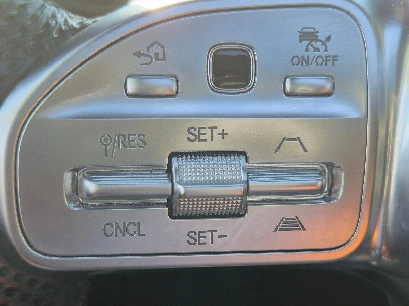 Used 2023 Cirrus Silver Metallic Mercedes-Benz GLS 450 image 12