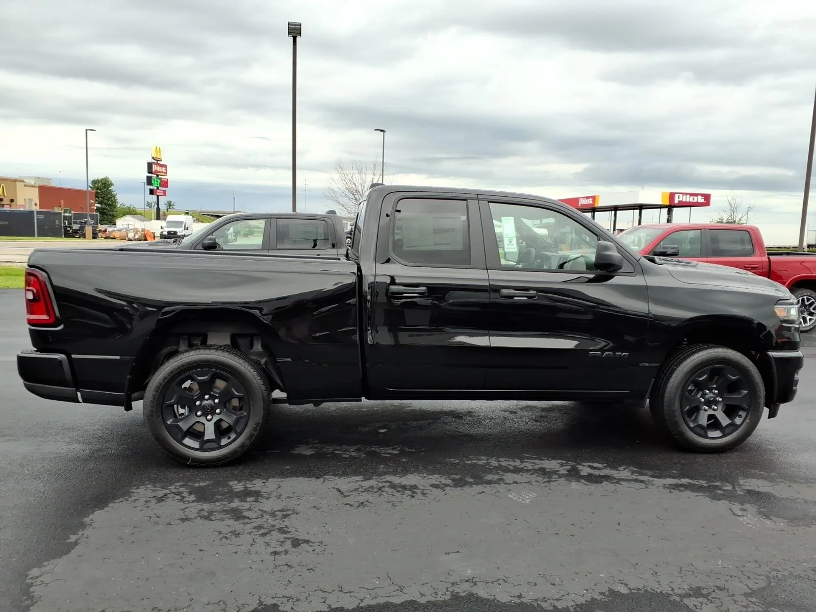 New 2026 Diamond Black Crystal Pearl Coat RAM Express image 2