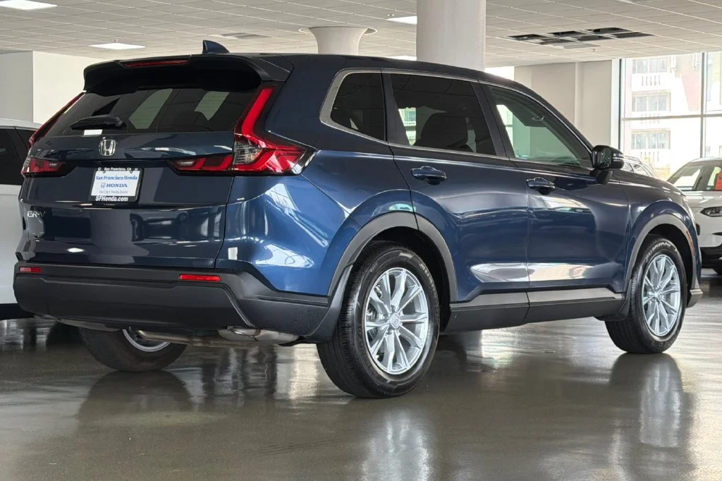 Used 2025 Canyon River Blue Metallic Honda EX image 5
