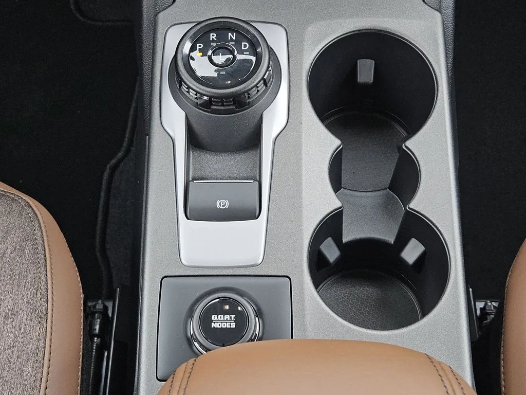 New 2026 Shadow Black Ford Outer Banks® image 15